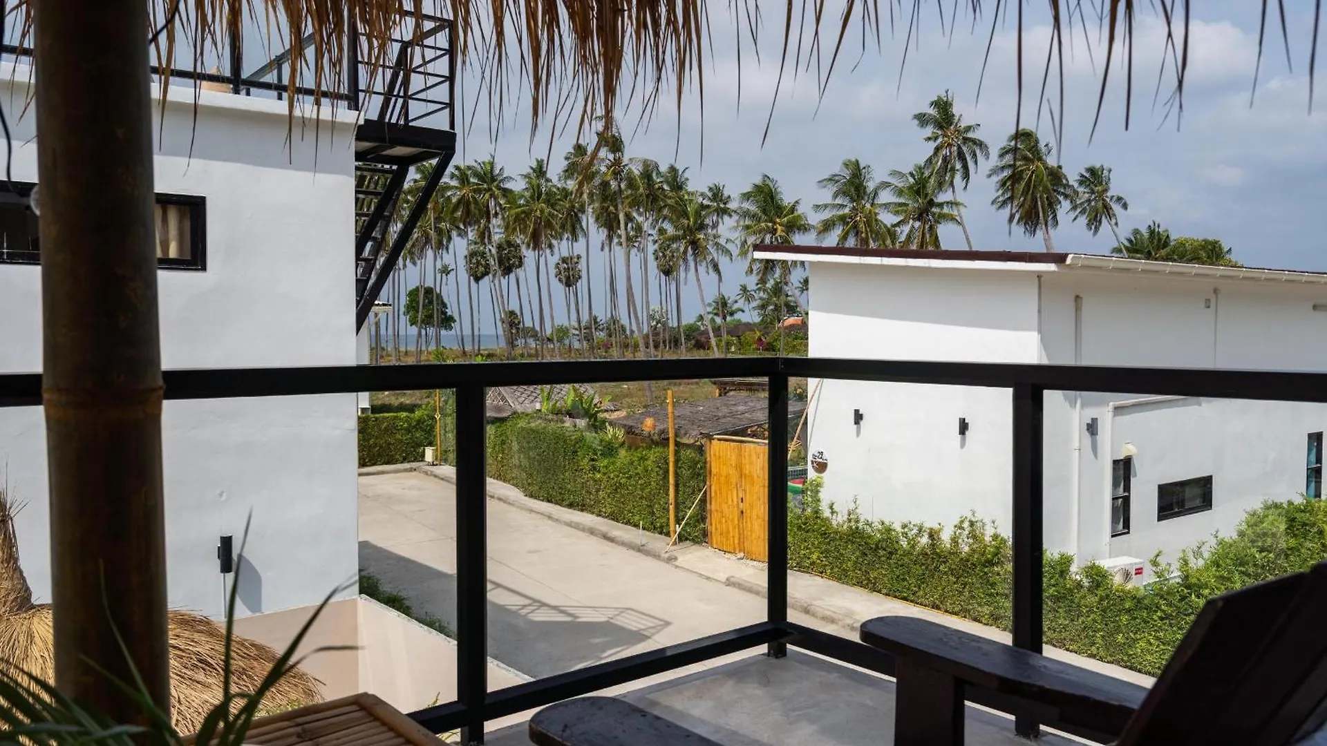 Manao Seaview Pool Villa38A - 5Mins Walk To Beach Ko Lanta 0*,  Tailândia